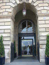 Entrance - Automobile Club in Paris